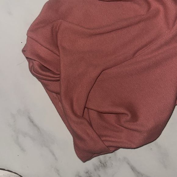 Pink top - Picture 3 of 3